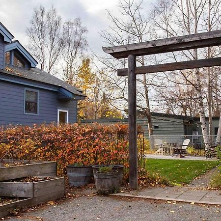 Fireweed Gardens In Roger'S Park Apartment Anchorage Luaran gambar