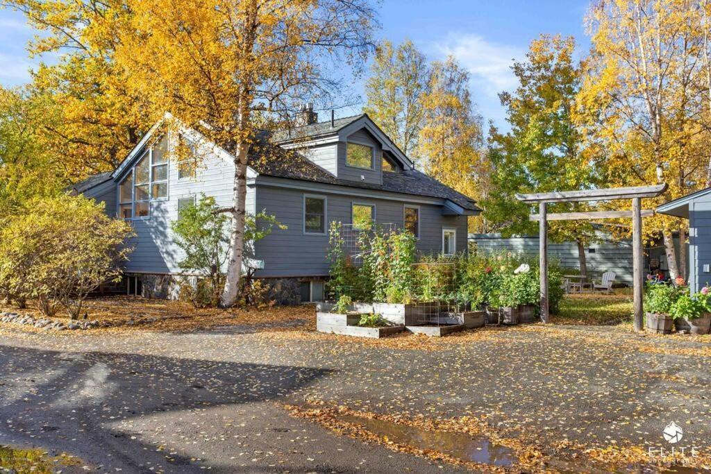 Fireweed Gardens In Roger'S Park Apartment Anchorage Luaran gambar